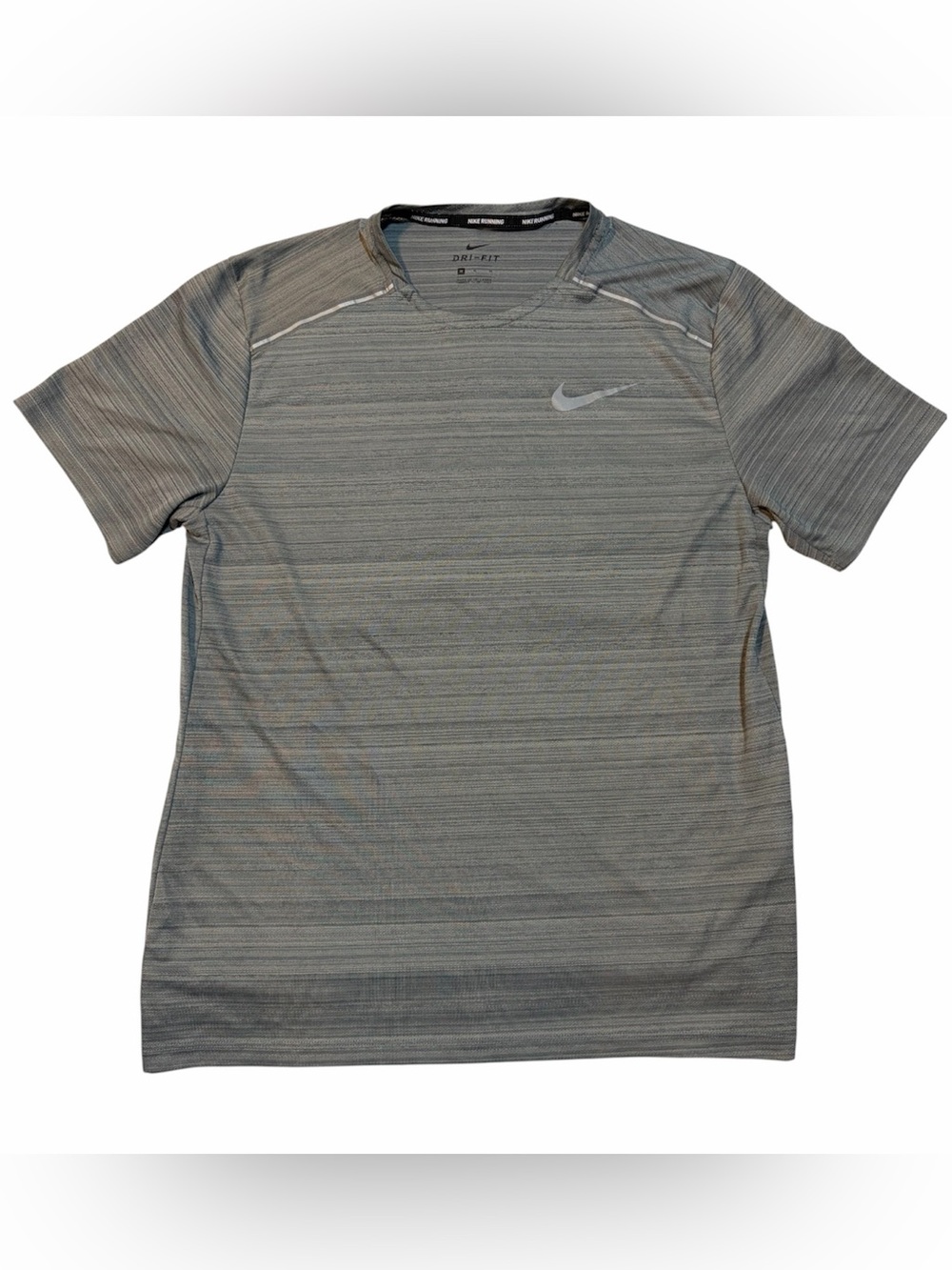 Nike Dri‑Fit Running Shirt Men’s Medium Gray Athletic Performance Tee